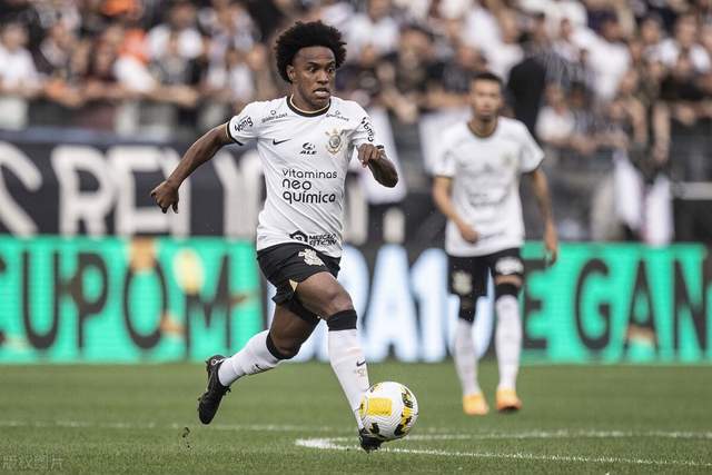 李炎哲22+10新疆加时胜广厦 胡金秋22+12